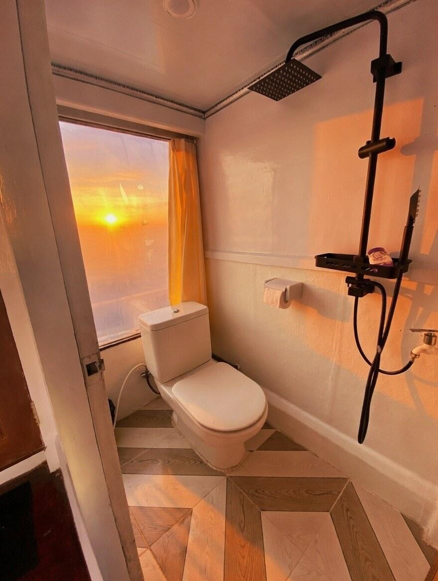 Jember — Private Cabin – King Cirox 2 Phinisi