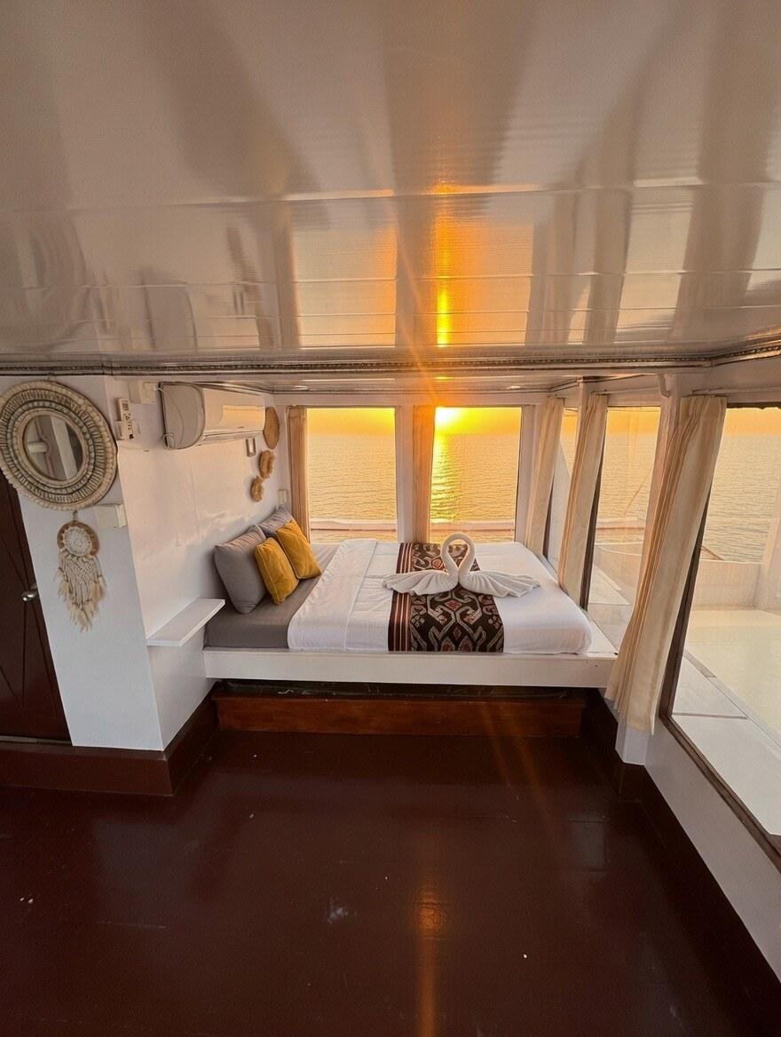 Kediri — Private Cabin – King Cirox 2 Phinisi